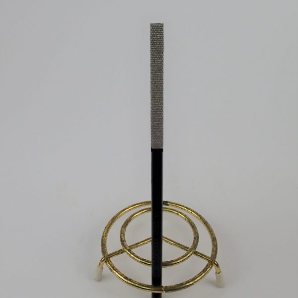 3M Flexible Diamond Hand File with flat design and metal bond for precise, smooth finishes on metal and hard surfaces.